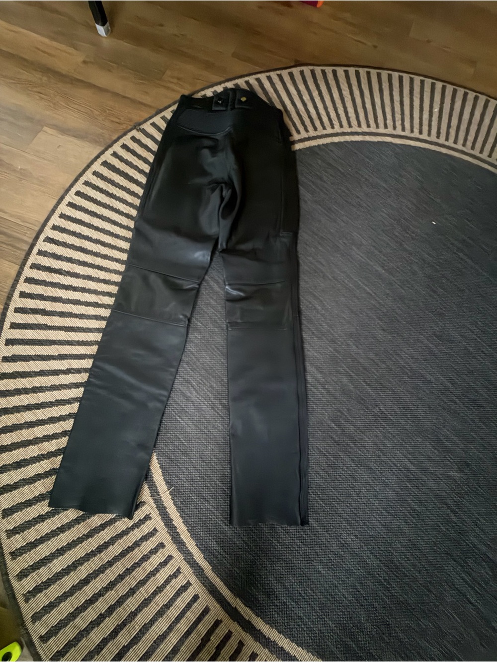Women's Black Leather motorcycle Pants - size 6